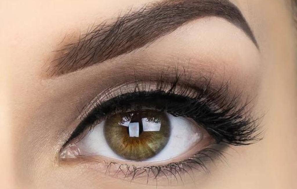 opulencemd magnetic lash coco on eye