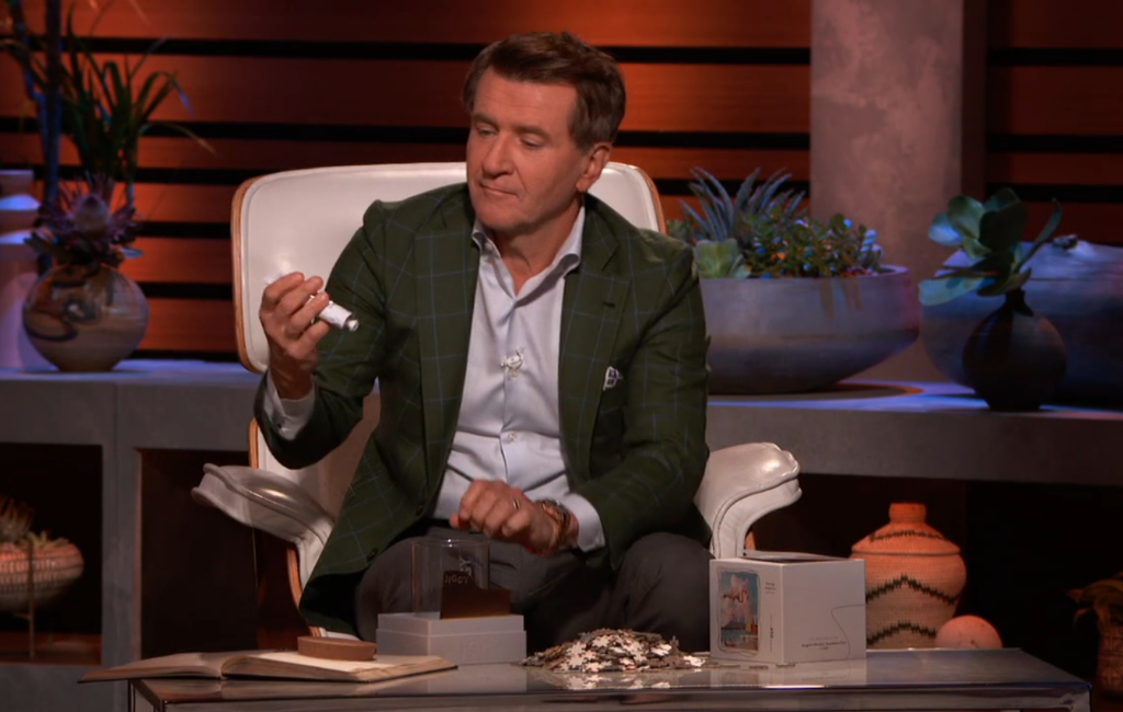 robert herjavec testing out jiggy puzzles on shark tank