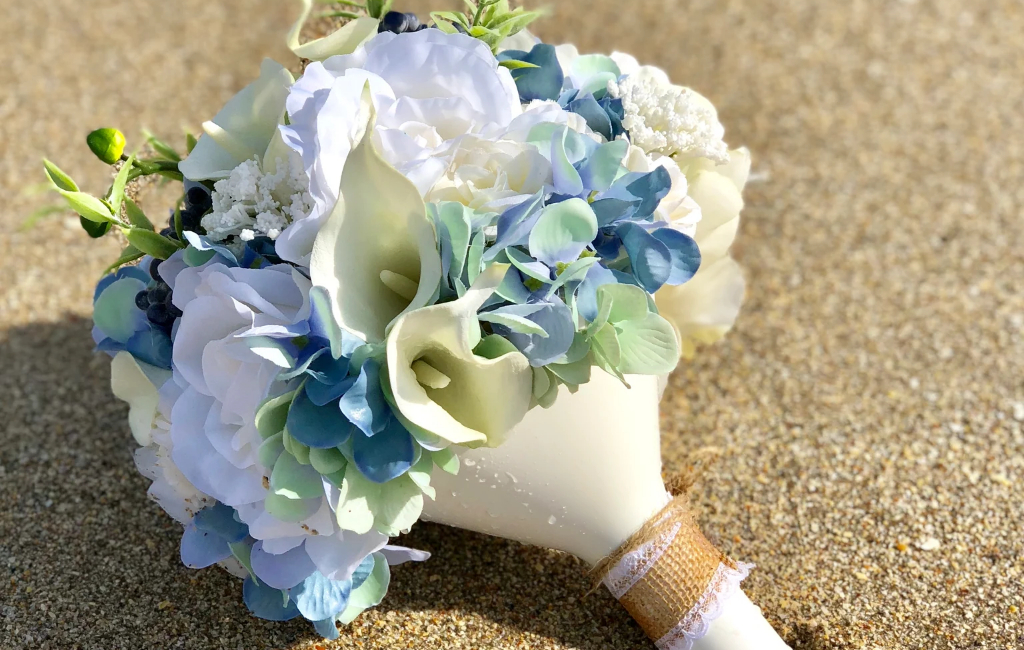 flower bouquet on sand