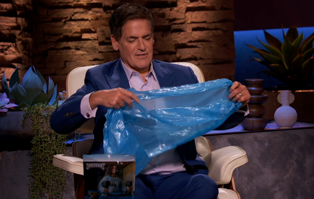 mark cuban checking out shredskinz sauna suit