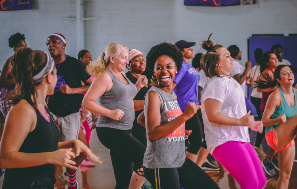 women-attending-jiggaerobics-class