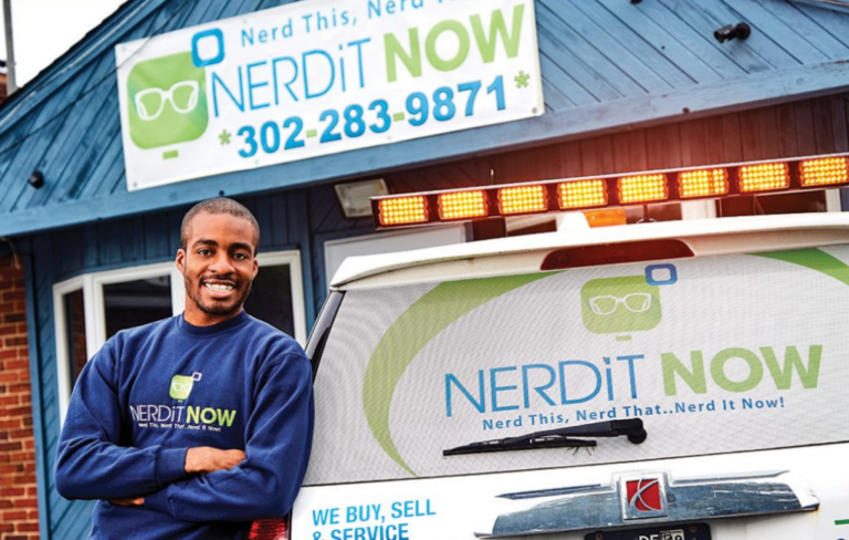 nerdit-now-founder-in-front-of-store