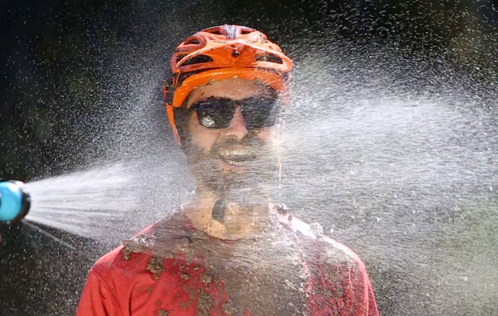 shower-outside-removing-dirt