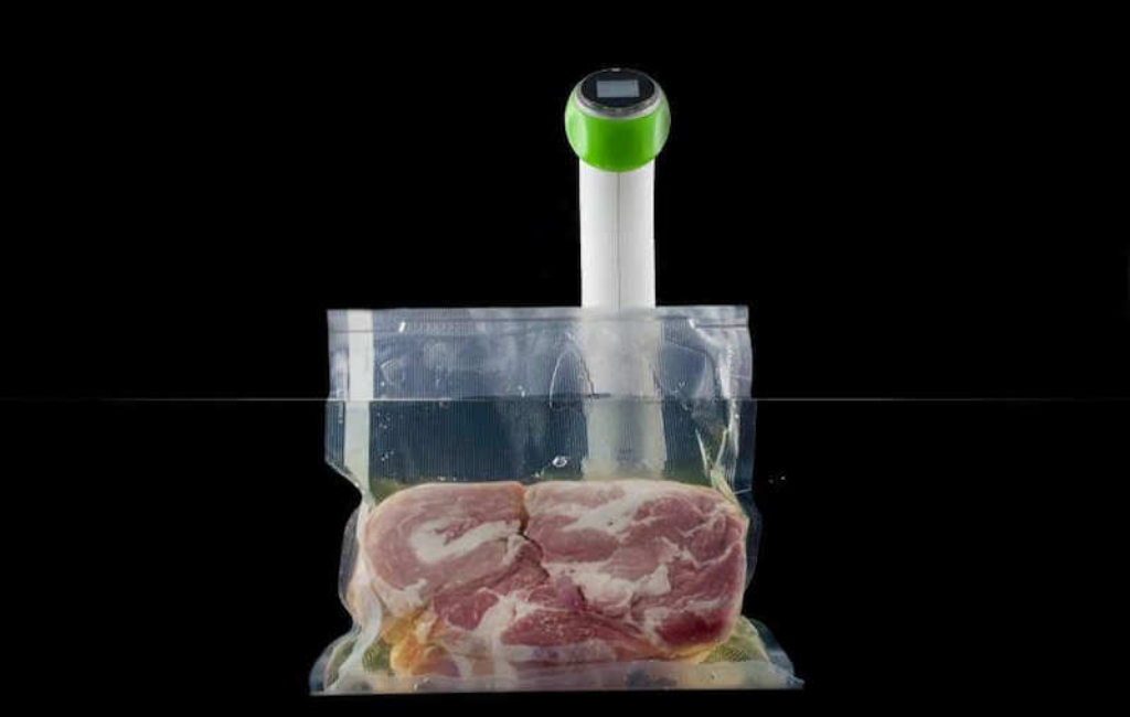 nomiku-sous-vide-meat