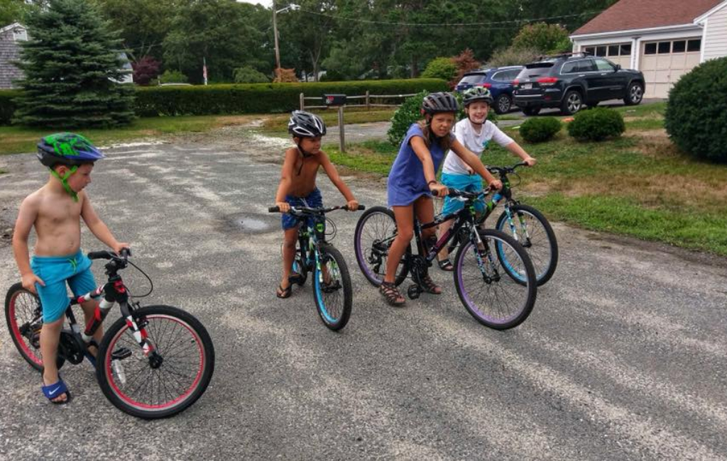 kids driving bikes