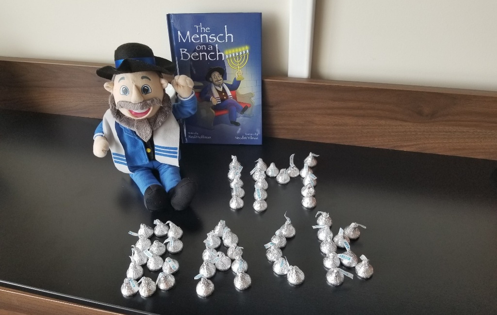 Mensch on a Bench toy