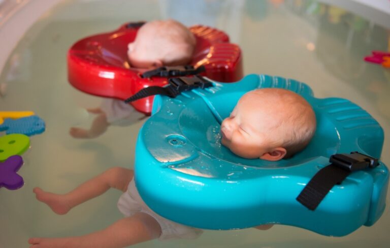 babies-on-float-baby-floating-class