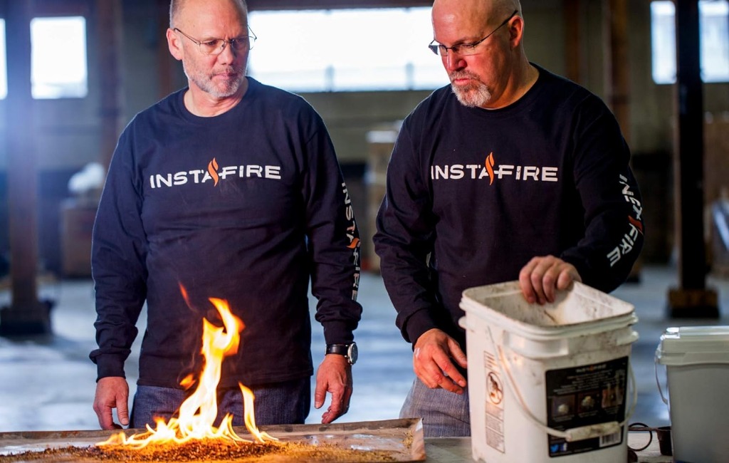 starting-a-fire-using-instafire