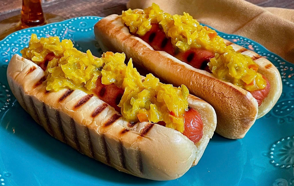 hot-dog-with-salsa