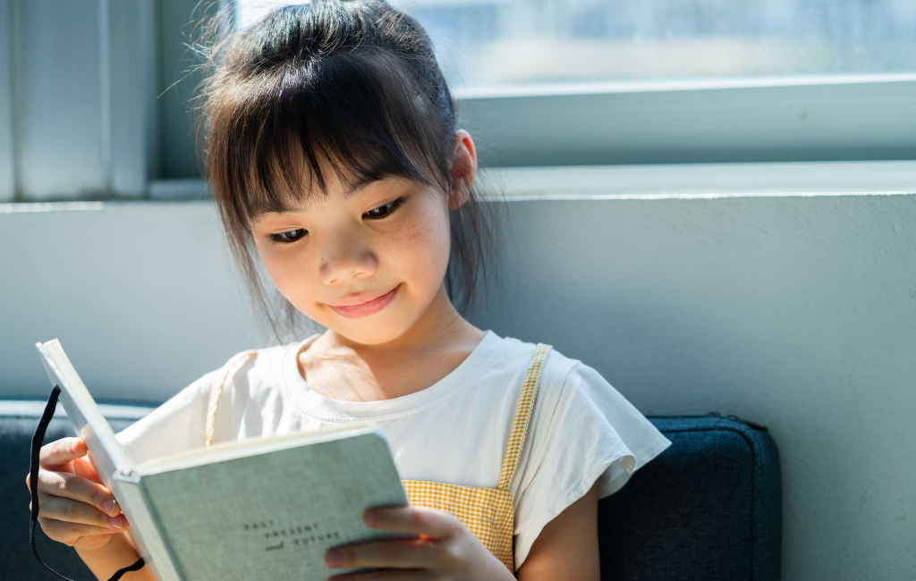 girl-reading-a-book