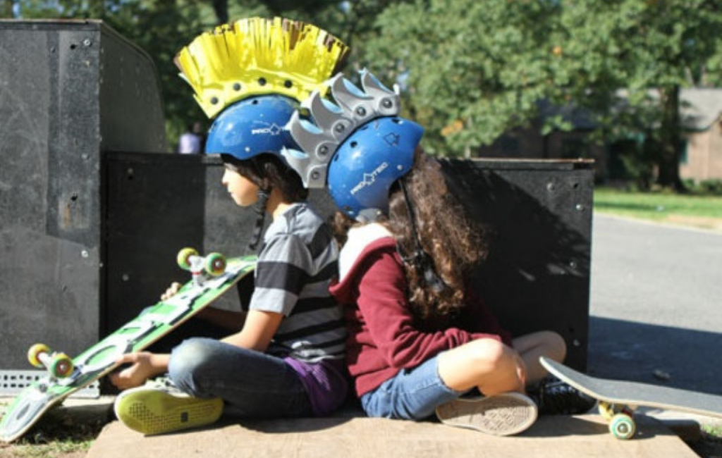 girl-and-boy-Fohawx-helmet