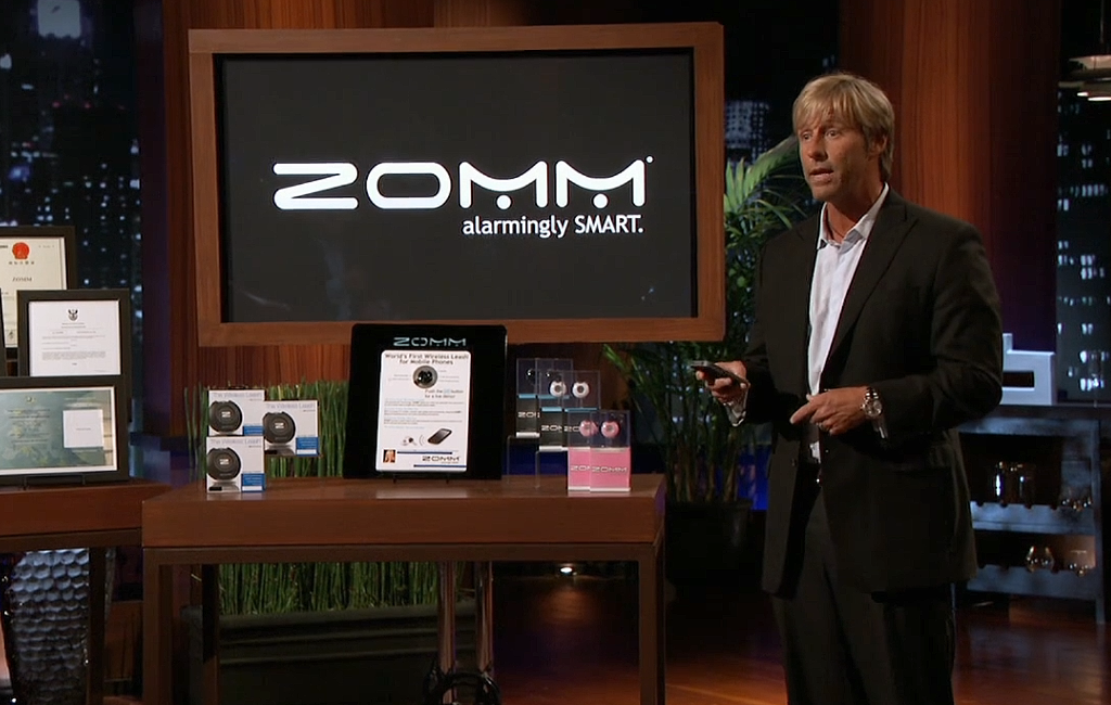 founder-of-zomm-pitching-on-shark-tank