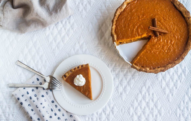 pumpkin-pie-on-plate