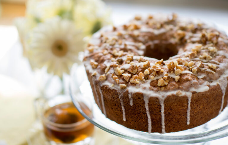 honey-nuts-chocolate-cake