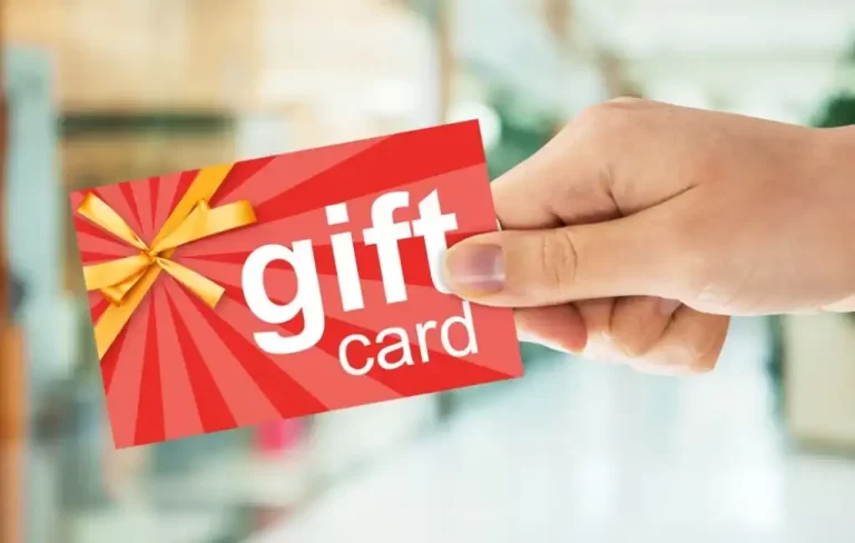 giftcard-in-hand